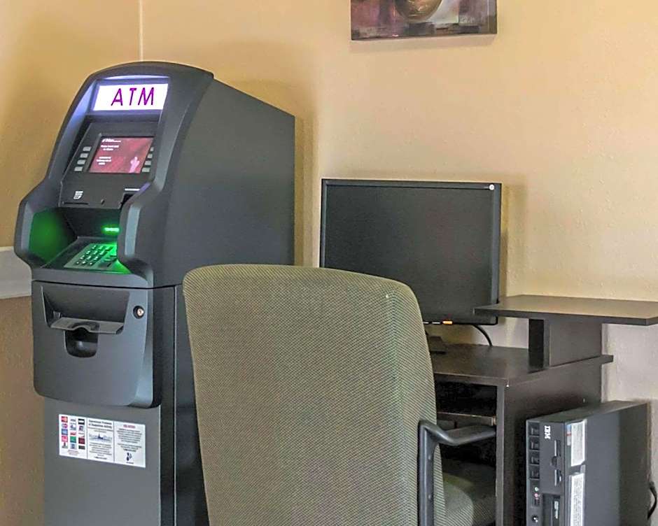 Rodeway Inn Near Ybor City - Casino