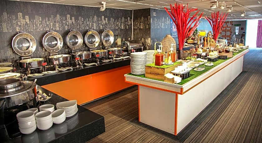 Le Fenix Sukhumvit (SHA Extra Plus)