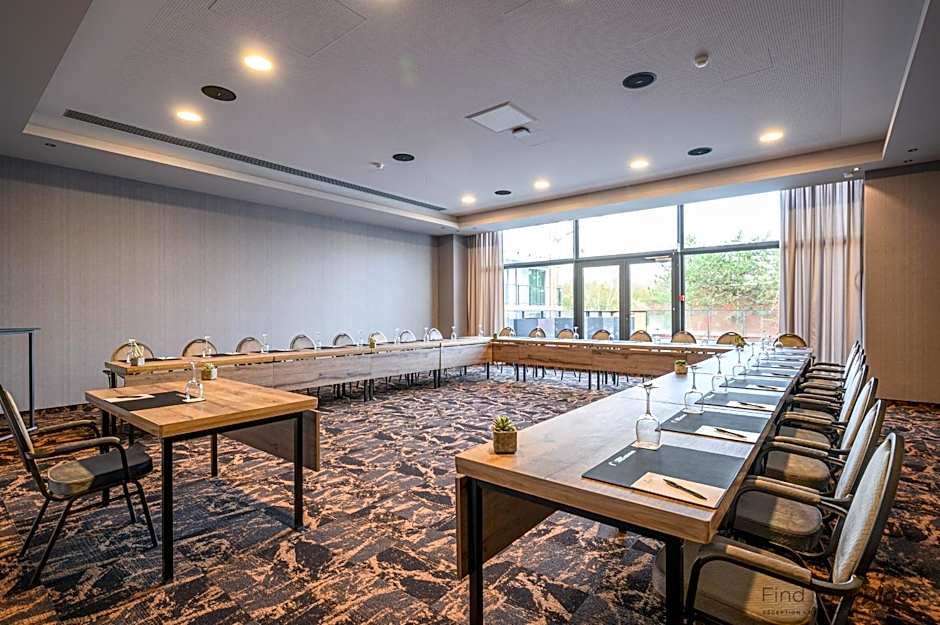Hotel Restaurant Nivelles Sud Van Der Valk