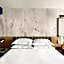 Kimpton Theta New York - Times Square By IHG