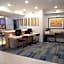 Holiday Inn Express & Suites Bethlehem Arpt-Allentown Area
