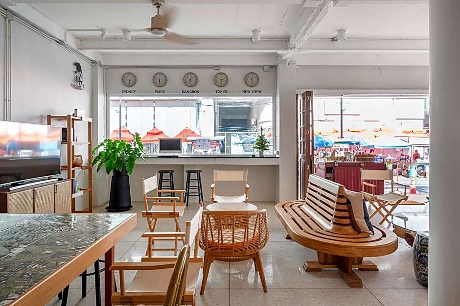 Unplugged at Bangrak Design hostel 