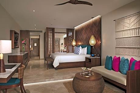 Junior Suite Partial Ocean View Double