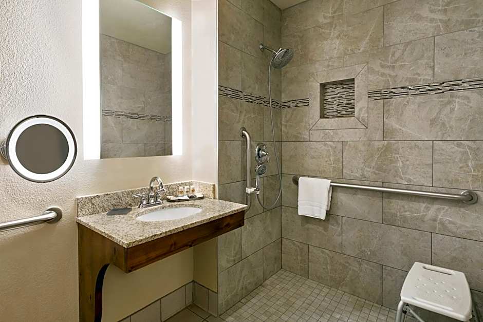 La Quinta Inn & Suites by Wyndham St. George