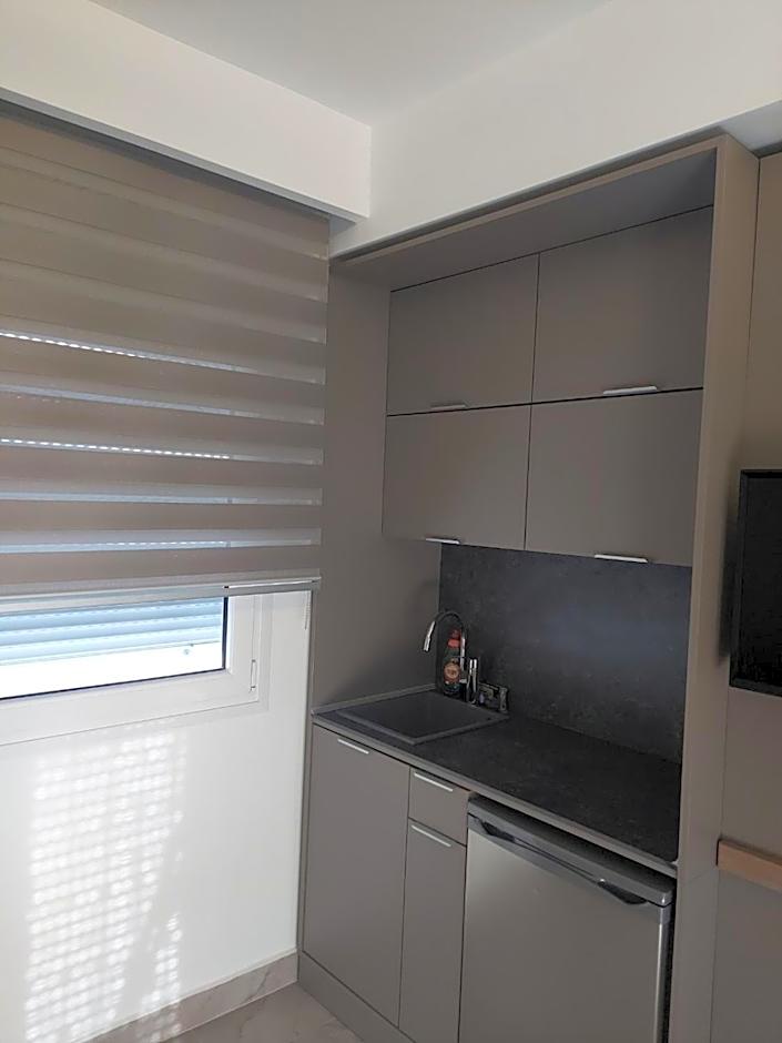 SUN RESIDENCE Exclusive Seaside Suites