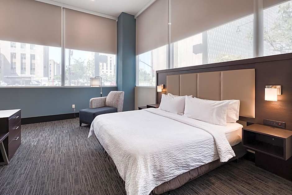 Holiday Inn Express Kansas City Downtown By IHG