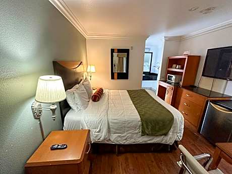 Queen Room