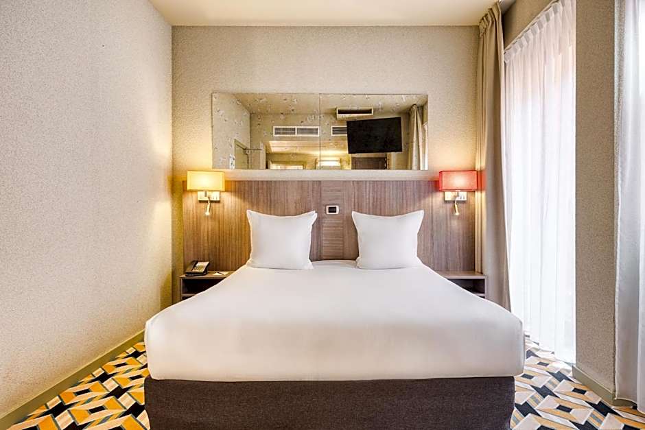 Alma Grand Place Hotel