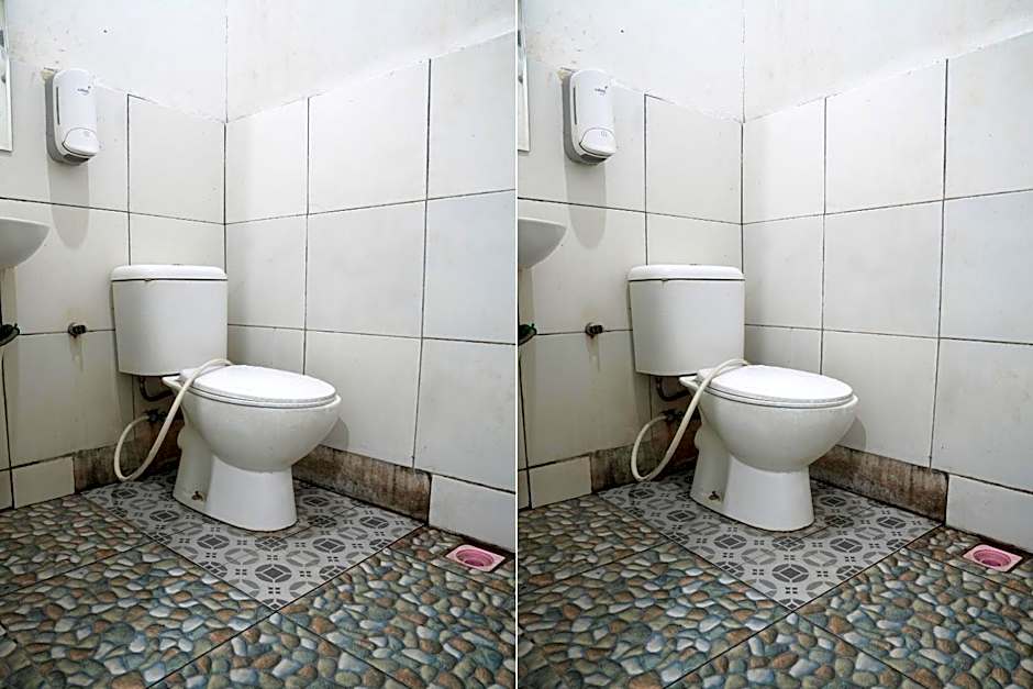 OYO 92831 Penginapan Raja