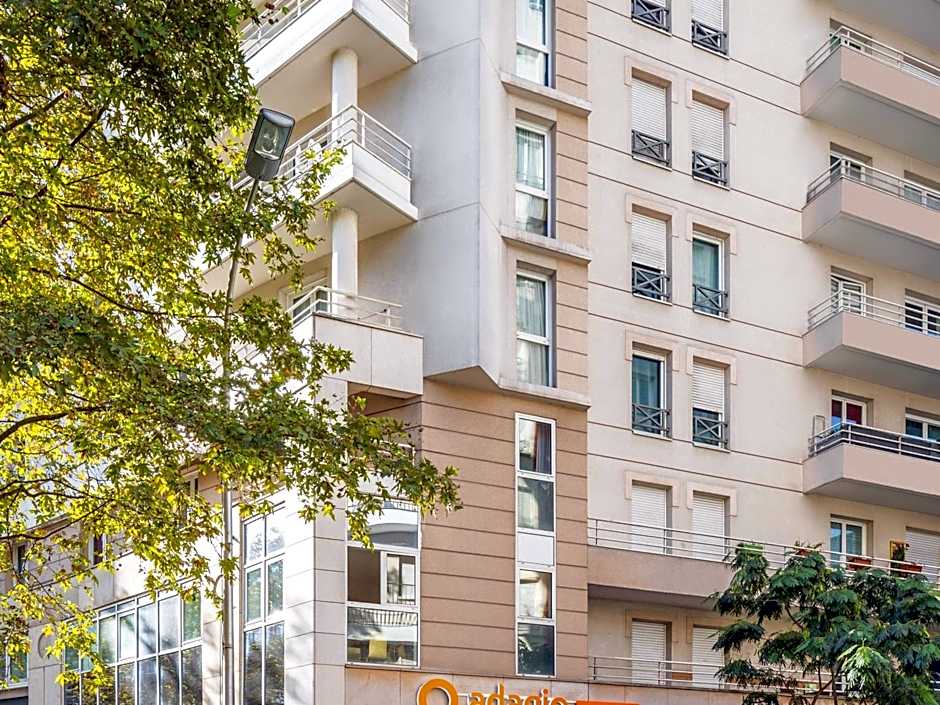 Adagio Access Defense Charras Aparthotel