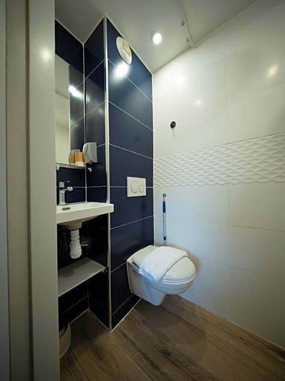 Brit Hotel La Bonne Etape