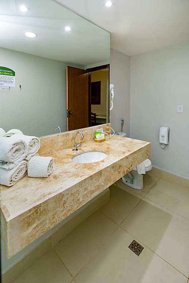 El Aram Beach & Convention