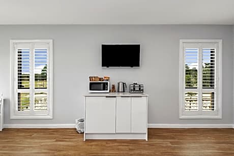 Deluxe Family Suite