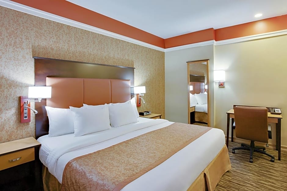 The Hotel @ Fifth Avenue