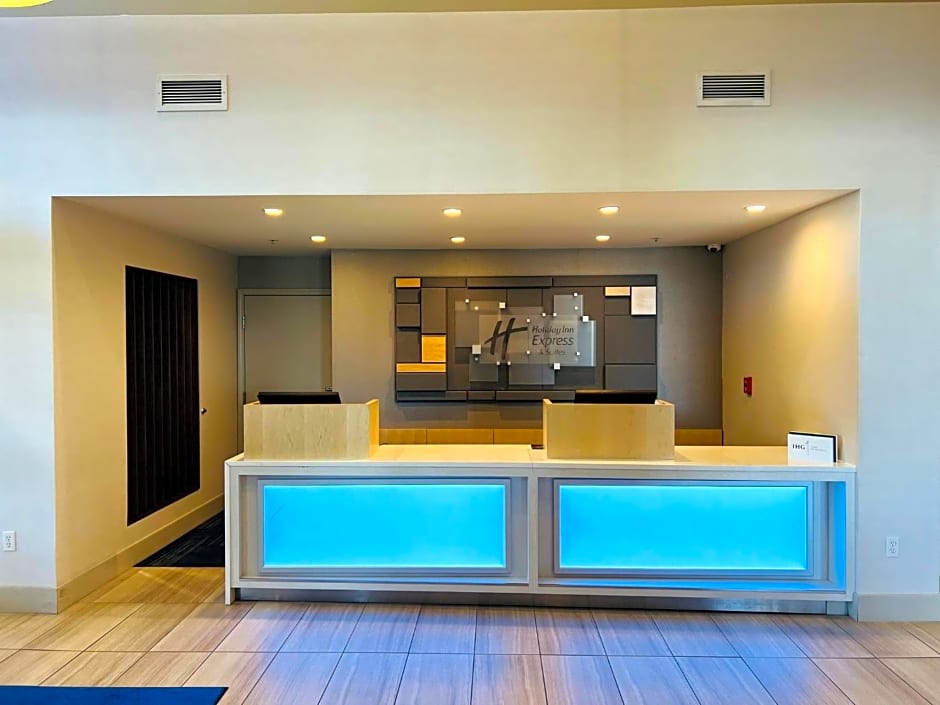 Holiday Inn Express Salinas By IHG