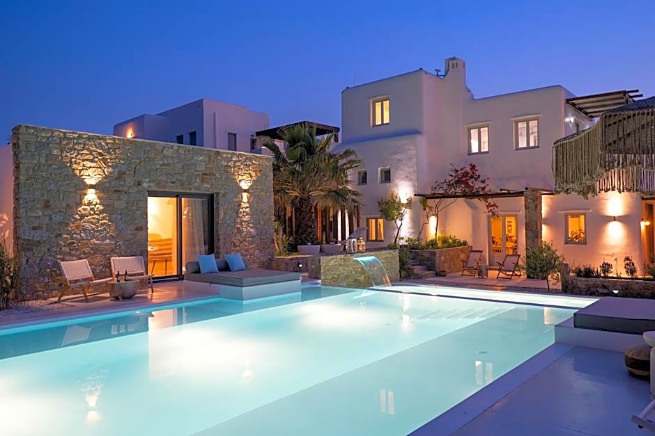 Myconian Theros Luxury Suites