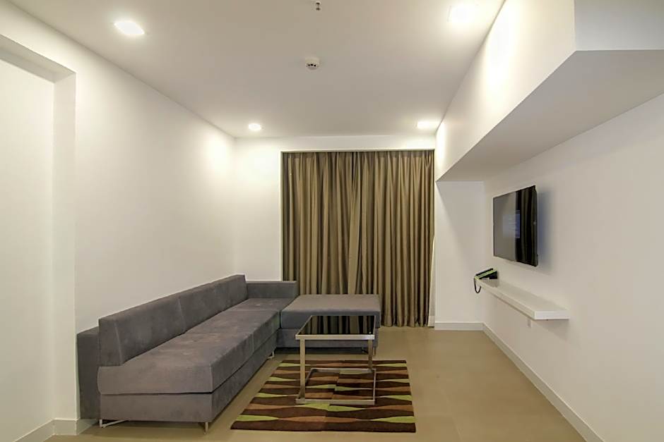 Lemon Tree Hotel Banjara Hills