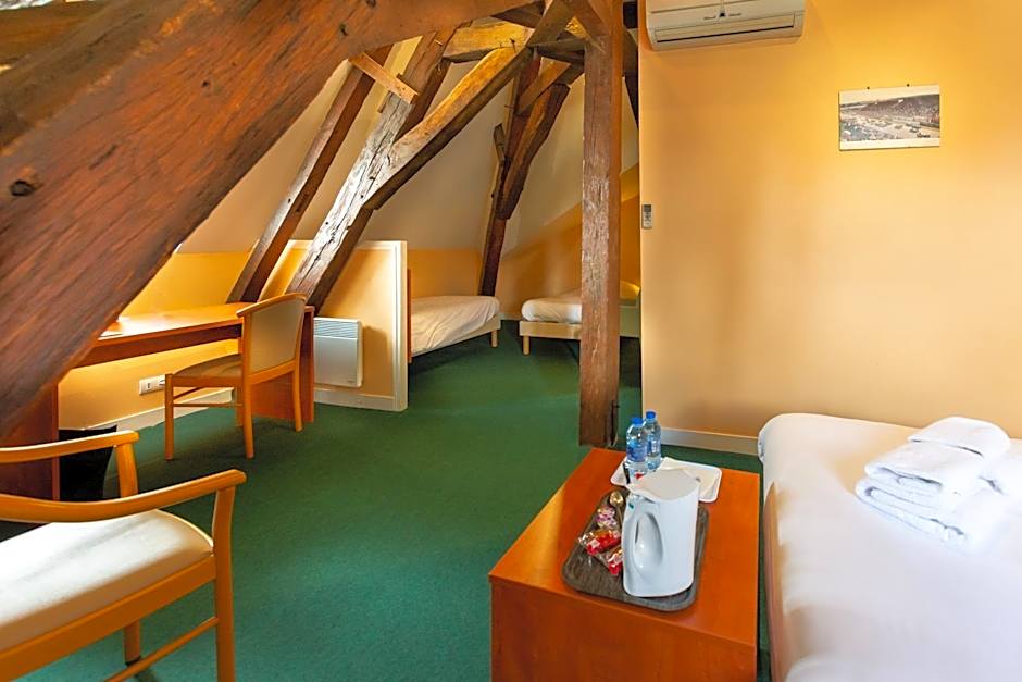 Logis Hôtel & Restaurant - Le Saint-Louis