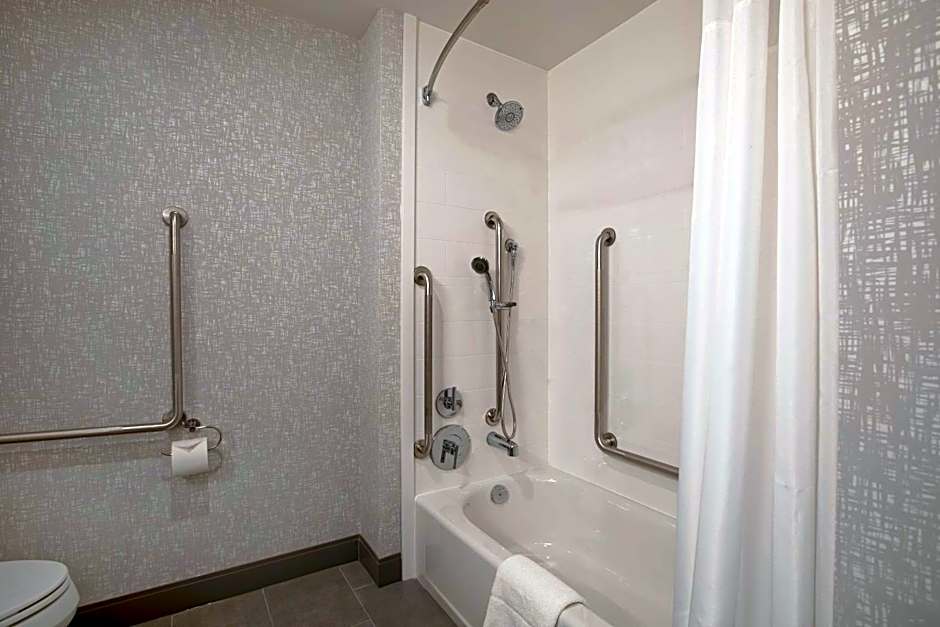 Hampton Inn By Hilton & Suites Ottawa West, Ontario, Canada