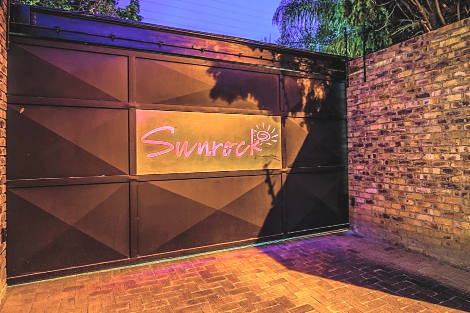 Sunrock Guesthouse