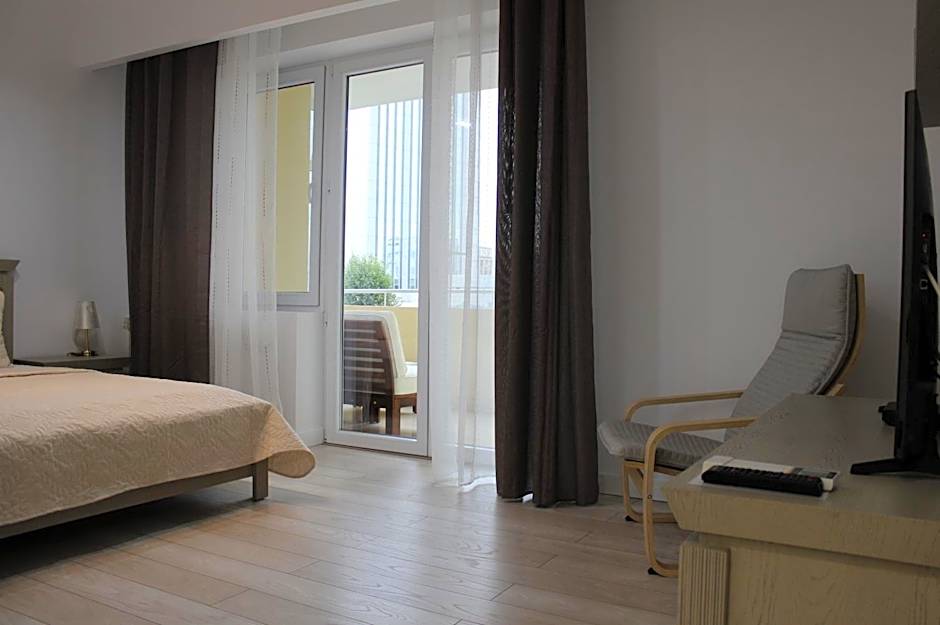 Luxury City Center Apartment – Romana