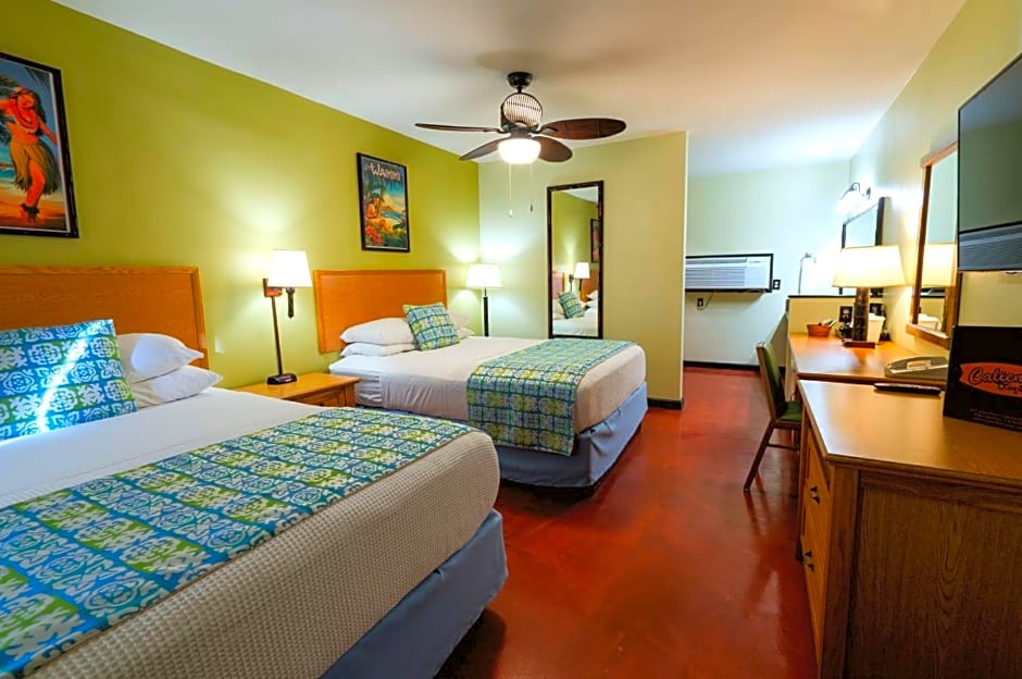 Caliente Tropics Hotel