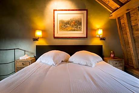 Suite with Canal View