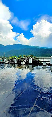 Meeram Ganga- A Boutique Stay By The Ganges!