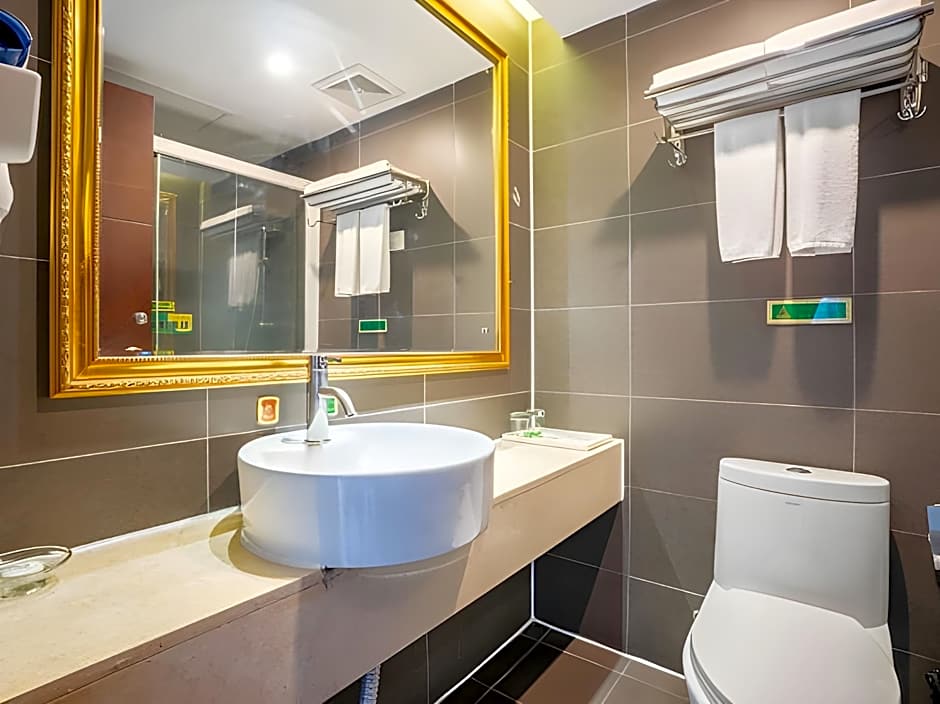 Vienna Hotel Guangzhou Shaheding Metro Station