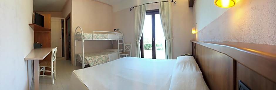 Photo 1 of 8 of Quadruple Room