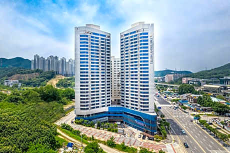 The Triny Urban Suites