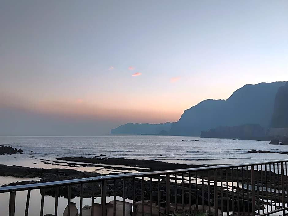 Sea Cafe Bed and Breakfast