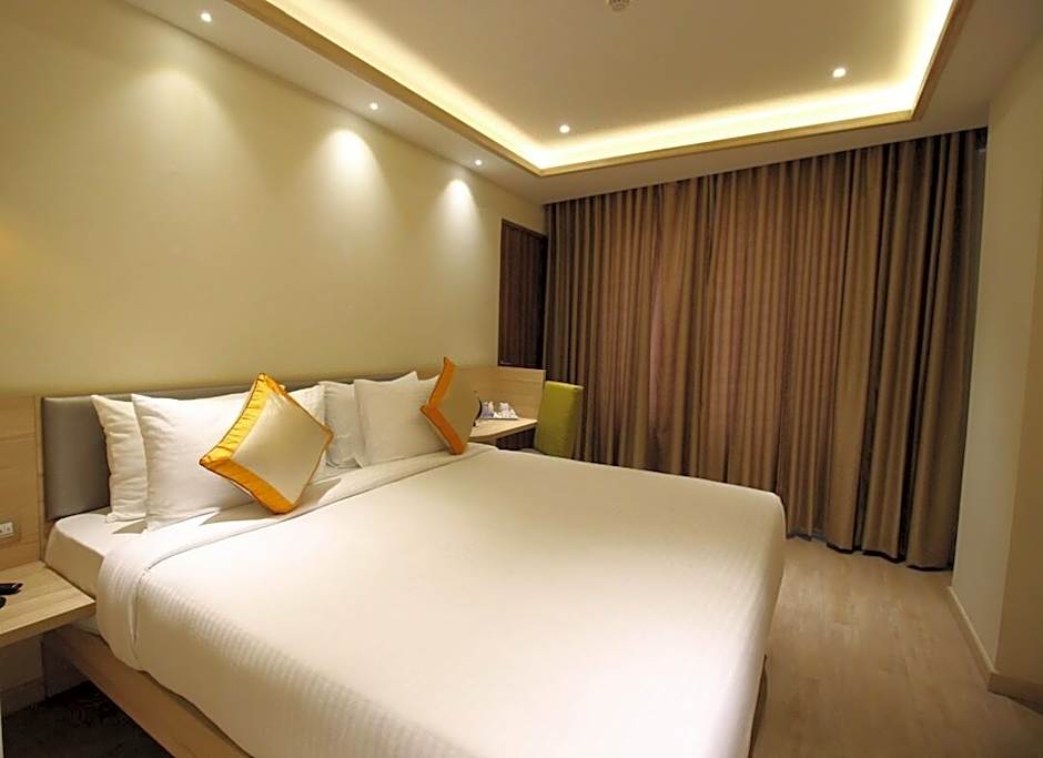 Hotel Jagadish International, Sankey Road