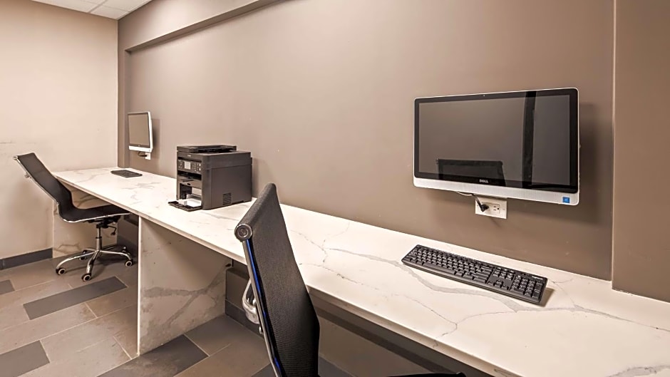 Best Western Inn & Suites - Midway Airport