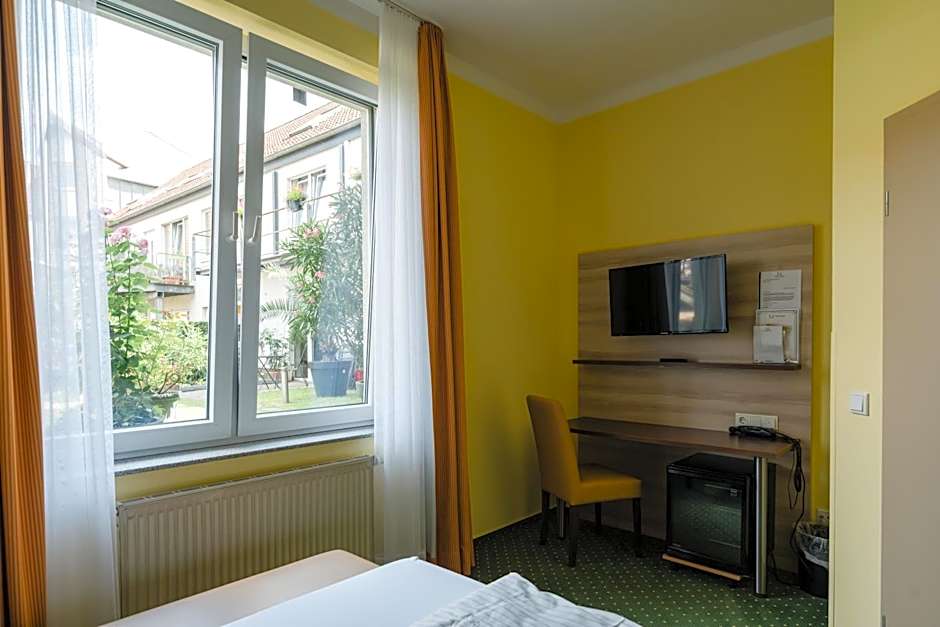 Hotel Mirage