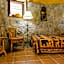 Hotel Selwo Lodge - Animal Park Tickets Included