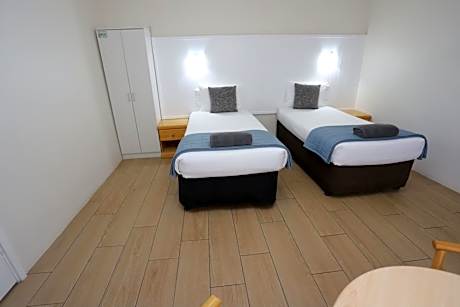 2 Bdrm Family QSS- Pet Friendly