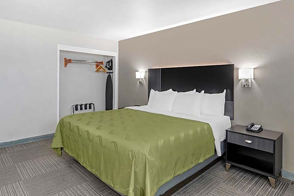 Quality Inn Kettleman City near Hwy 41