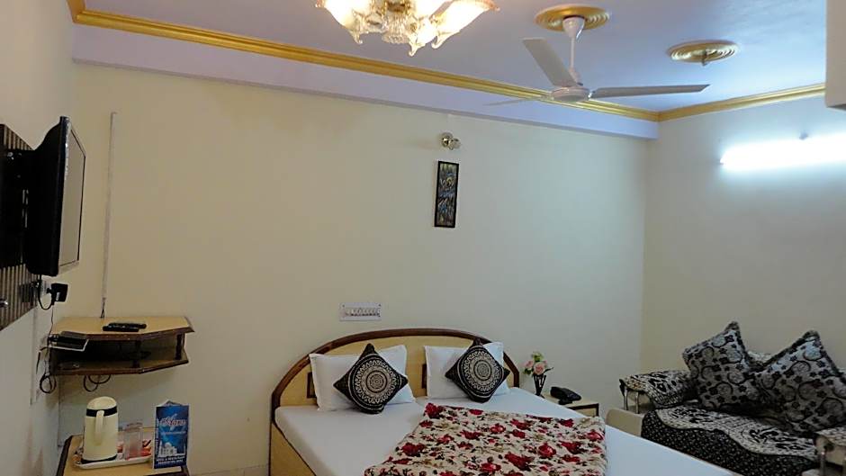 Hotel Swarajya Palace