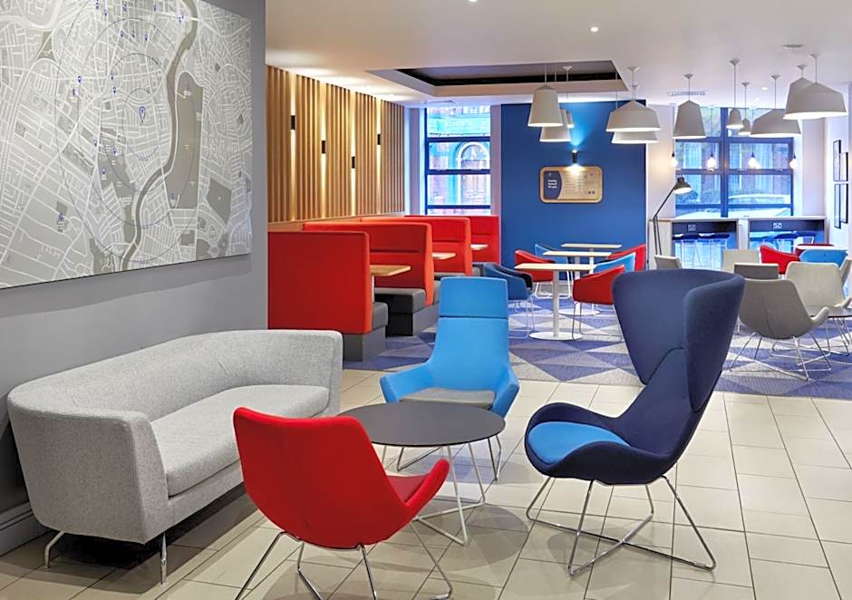 Holiday Inn Express Belfast City Queens Quarter By IHG