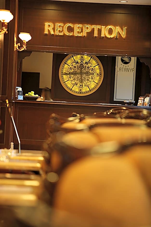 Latanya Palm & SPA Airport Antalya