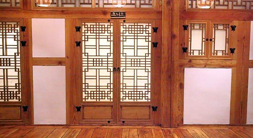 Samlockhon Hanok Guesthouse