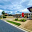 OYO Hotel McAllen Airport South - 1 mi from McAllen Medical Center