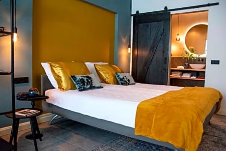 B and B Suite No.3