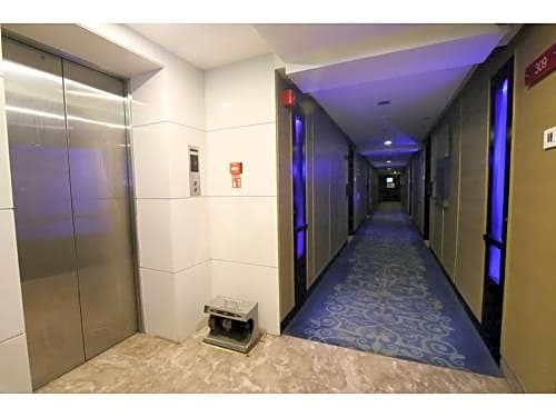 Quality Inn Bez Krishnaa