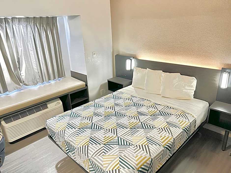 Motel 6-Simpsonville, SC - Greenville