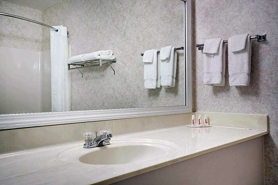 Baymont by Wyndham Albany