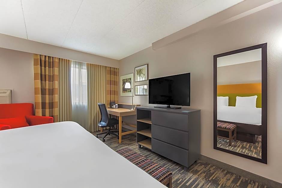 Wingate by Wyndham Lincoln Airport East