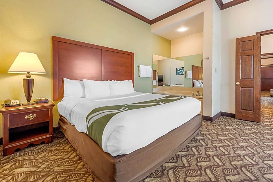 Quality Inn & Suites Zanesville City Center