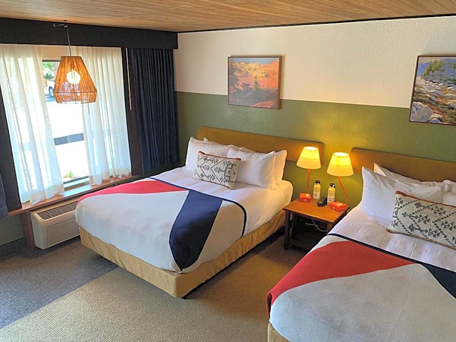 Station House Inn South Lake Tahoe, by Oliver